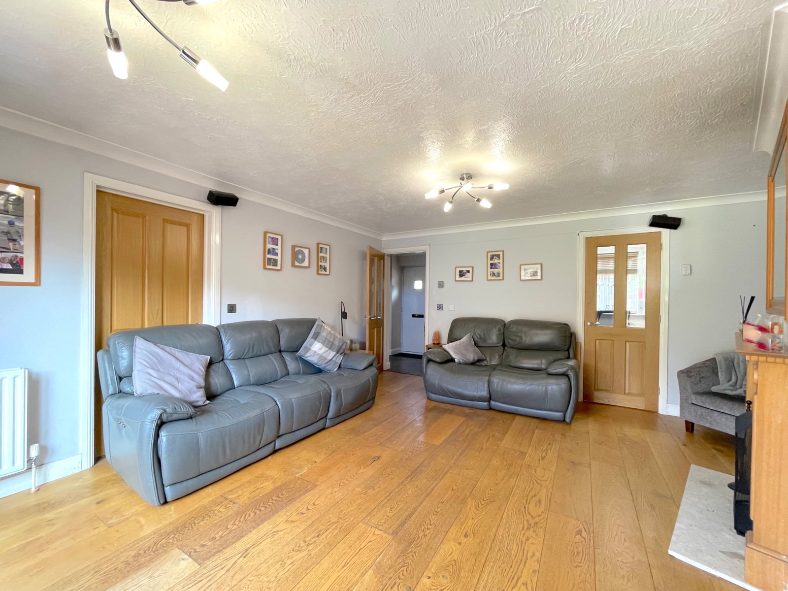 Terraced House for sale in Sittingbourne, Sharfleet Crescent, Iwade, ME9 8UJ