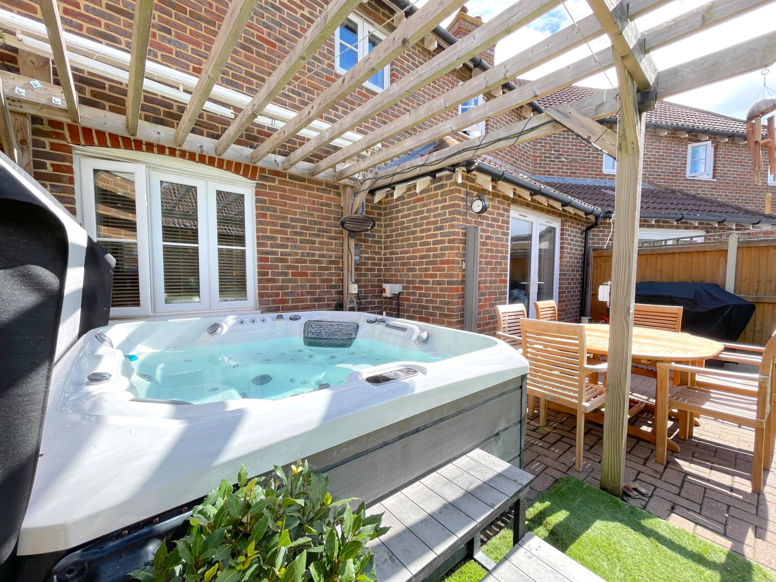 Terraced House for sale in Sittingbourne, Sharfleet Crescent, Iwade, ME9 8UJ