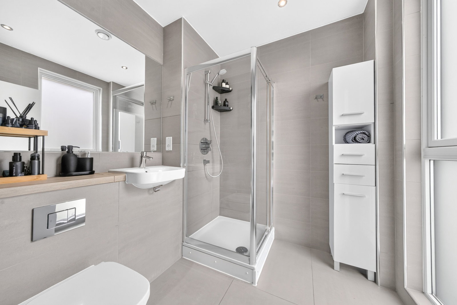 Flat for sale in London, Bolinder Way, London, E3 3UA, 812 m²