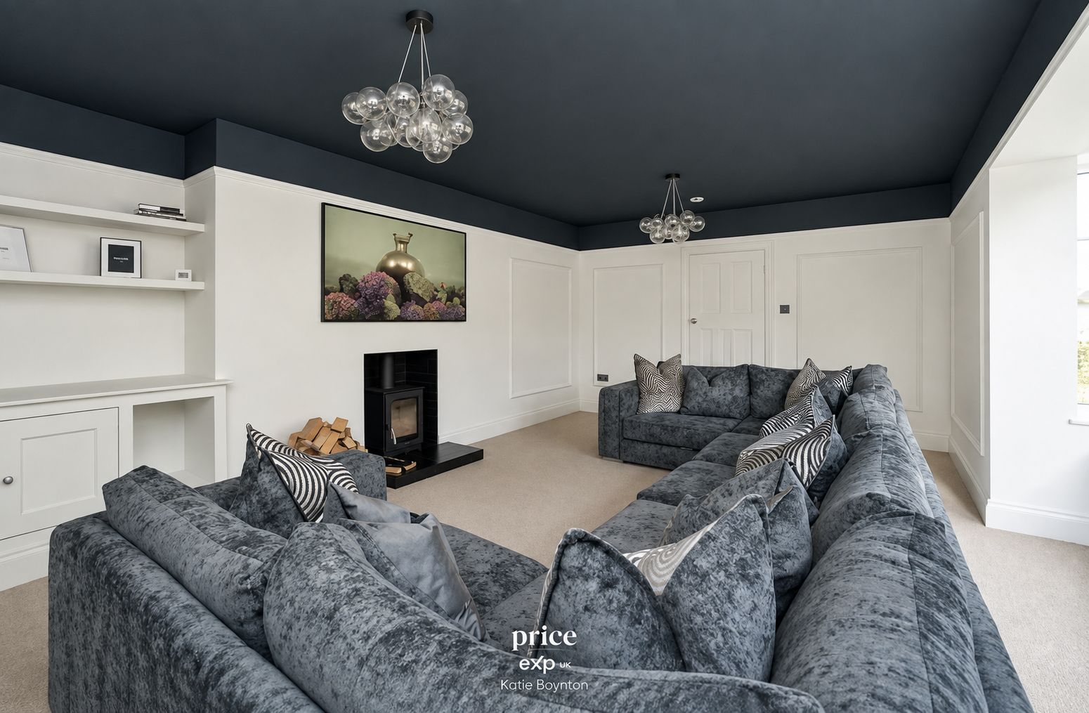 Detached House for sale in York, York Road, Strensall, 2313 m²