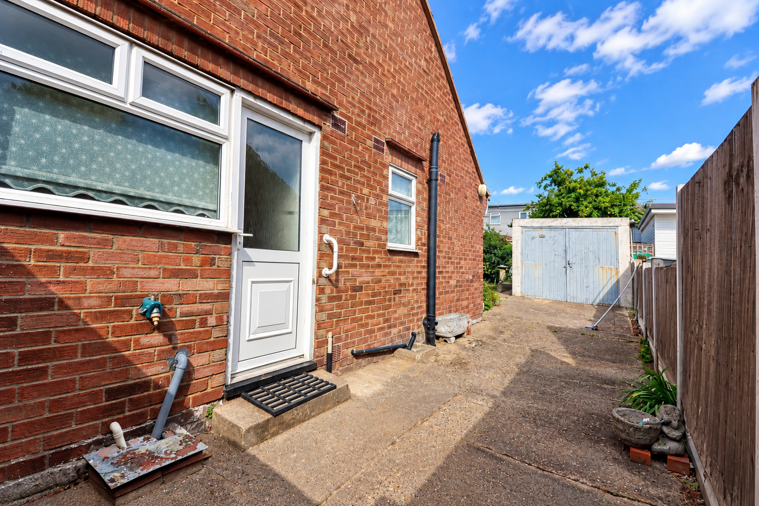 Semi Detached Bungalow for sale in Rochford, The Bramleys, Rochford, SS4