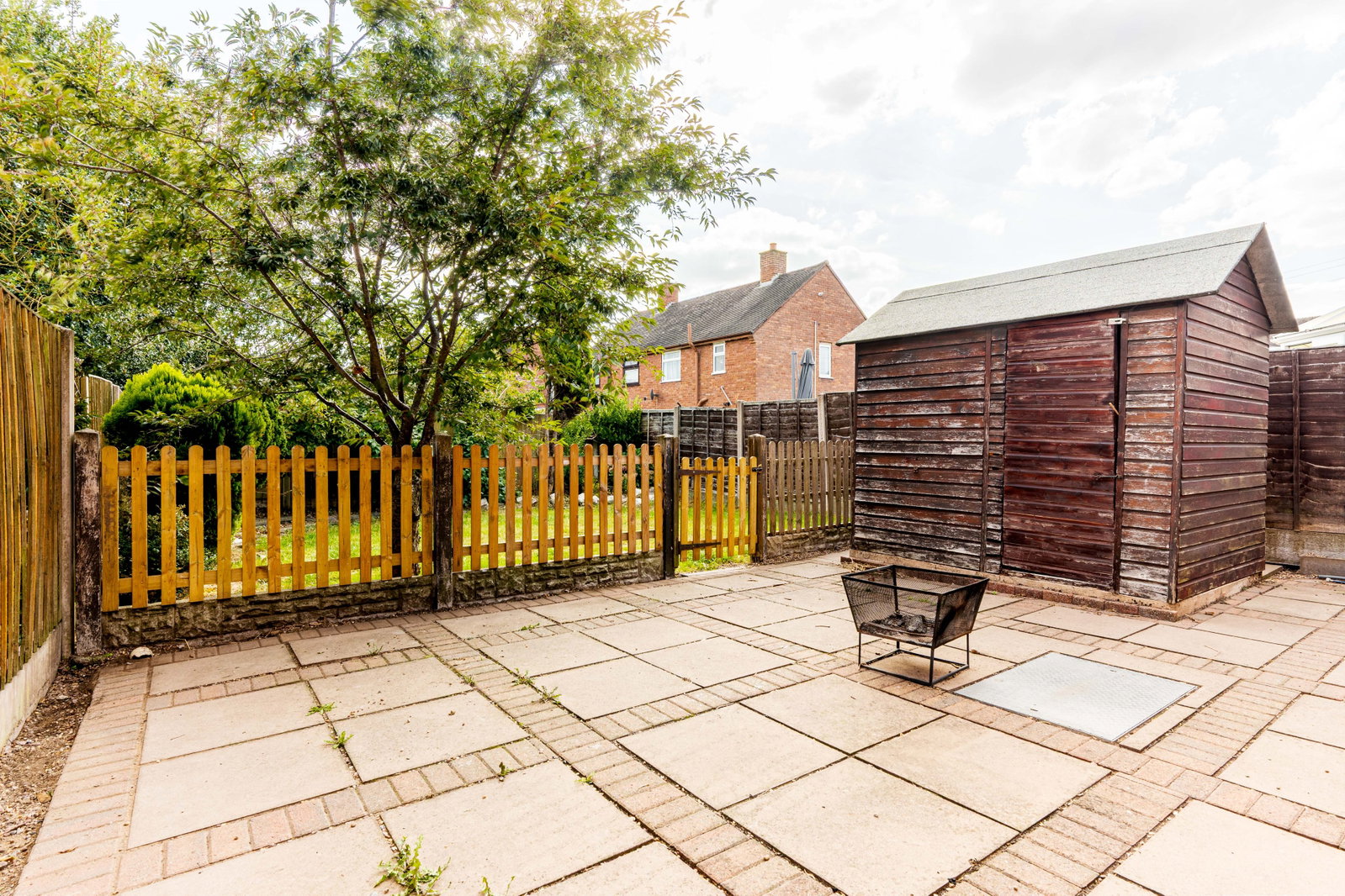 Semi Detached House for sale in Cannock, Mulberry Road, Cannock, WS11 5SL