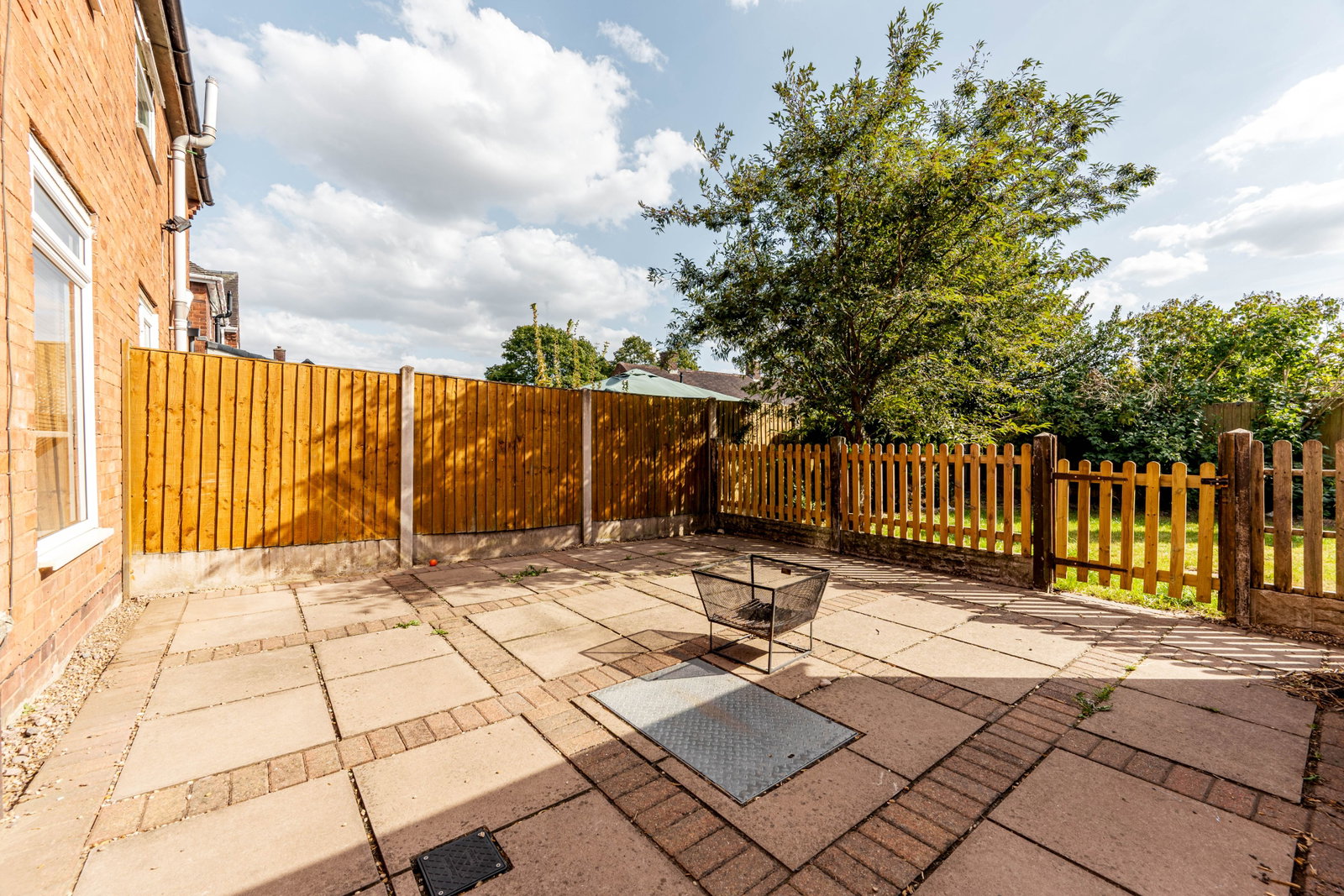Semi Detached House for sale in Cannock, Mulberry Road, Cannock, WS11 5SL