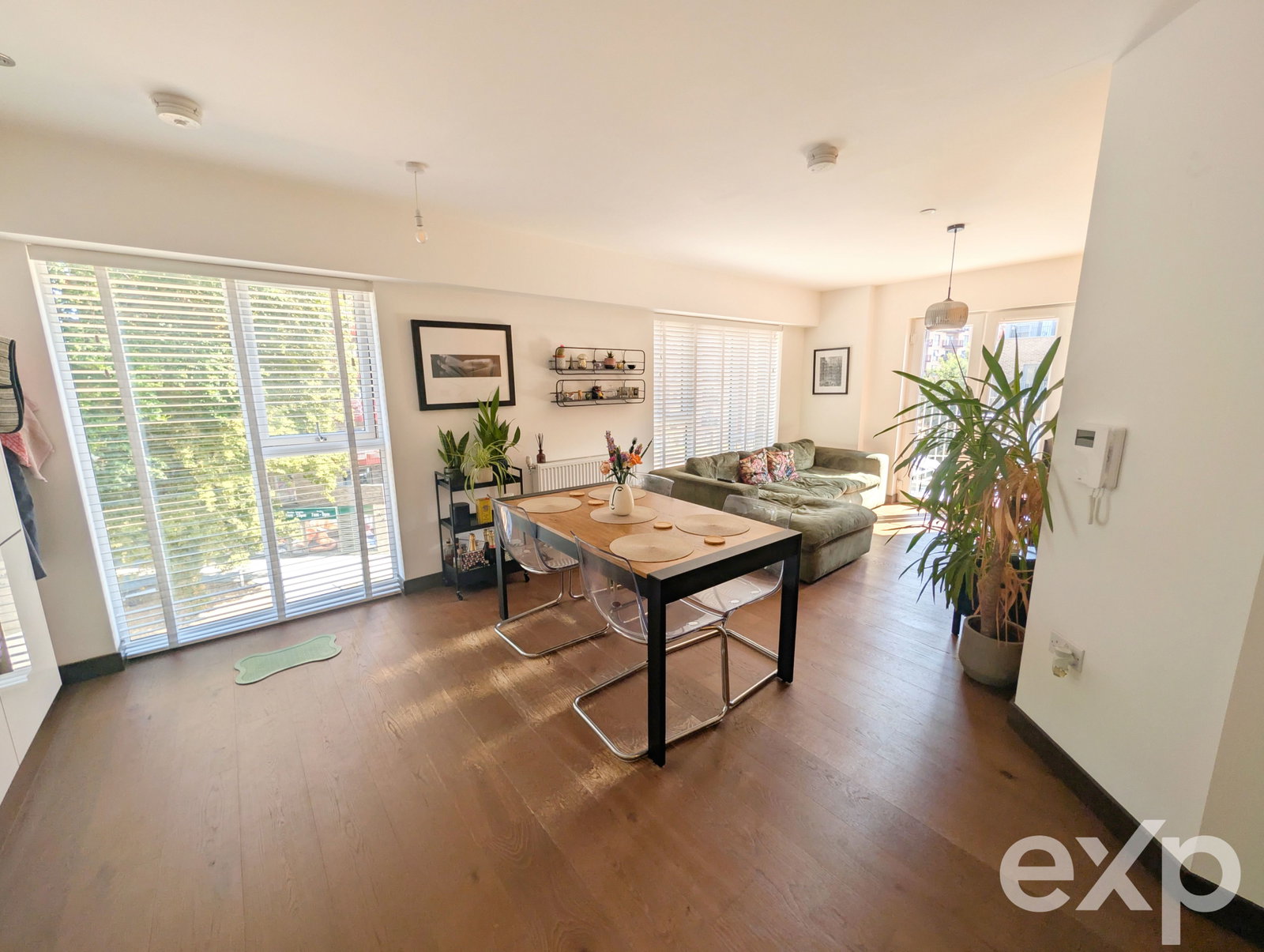 Apartment for sale in Maidstone, Rosalind Drive, Maidstone, Kent, ME14 2FN, 769 m²