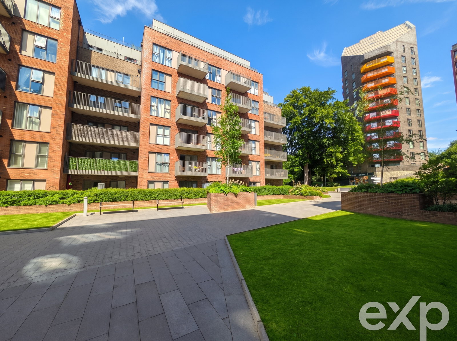 Apartment for sale in Maidstone, Rosalind Drive, Maidstone, Kent, ME14 2FN, 769 m²