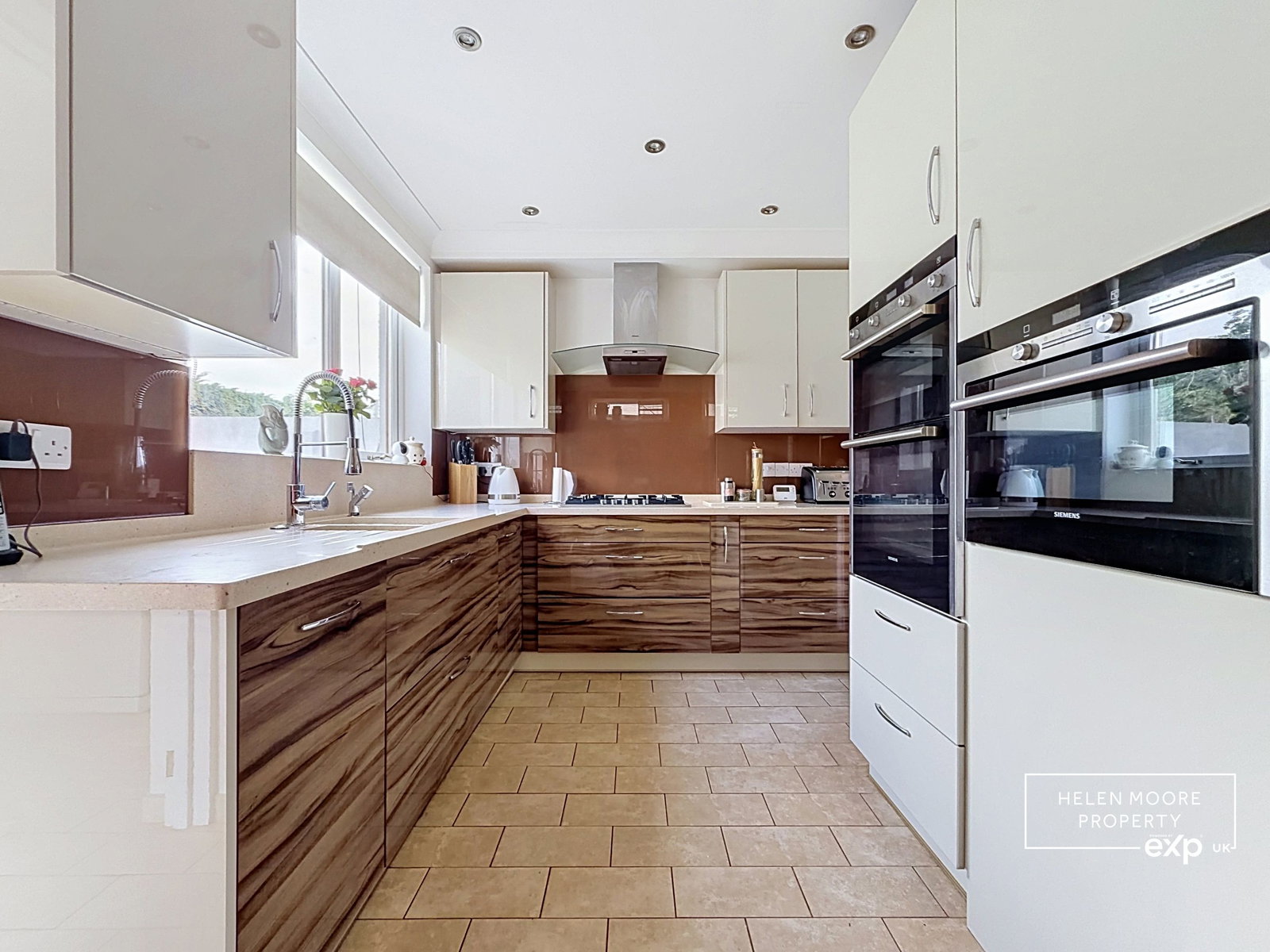 Semi Detached House for sale in Plymouth, Larkham Lane, Plympton, Plymouth