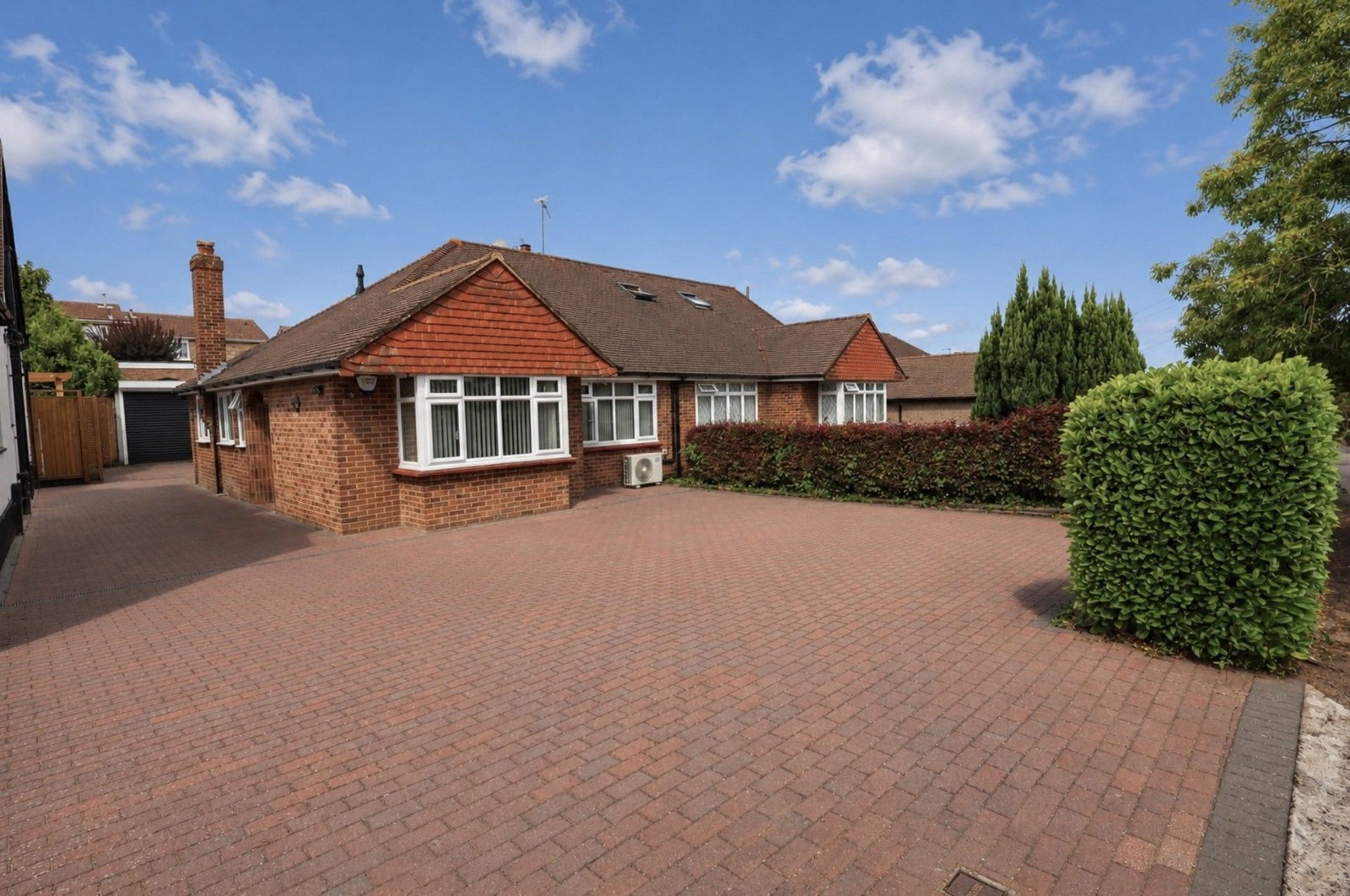 Semi Detached Bungalow for sale in Orpington, Chelsfield Lane, Orpington, BR5 4HQ