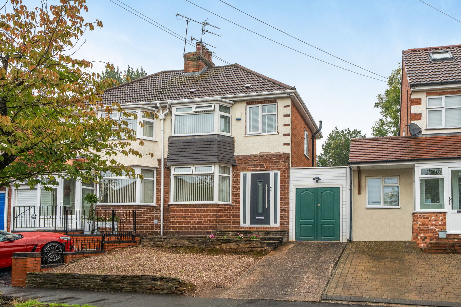 Semi Detached House for sale in Oldbury, Elm Croft, Oldbury, B68 0BQ