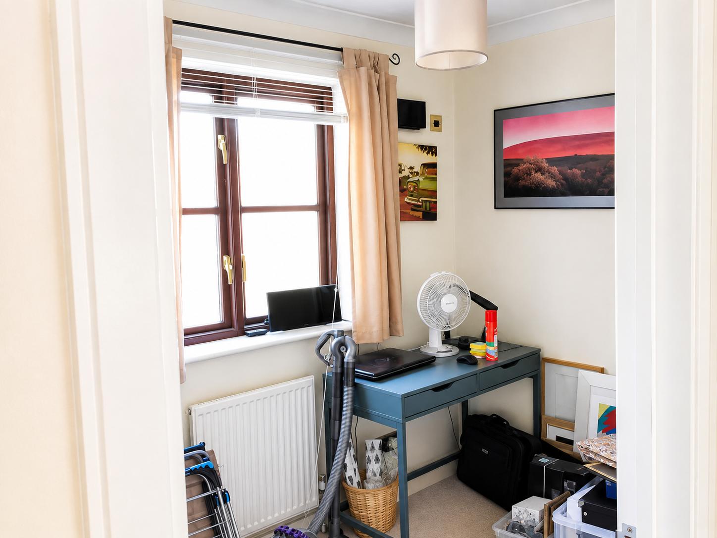 Semi Detached House in Snodland 3