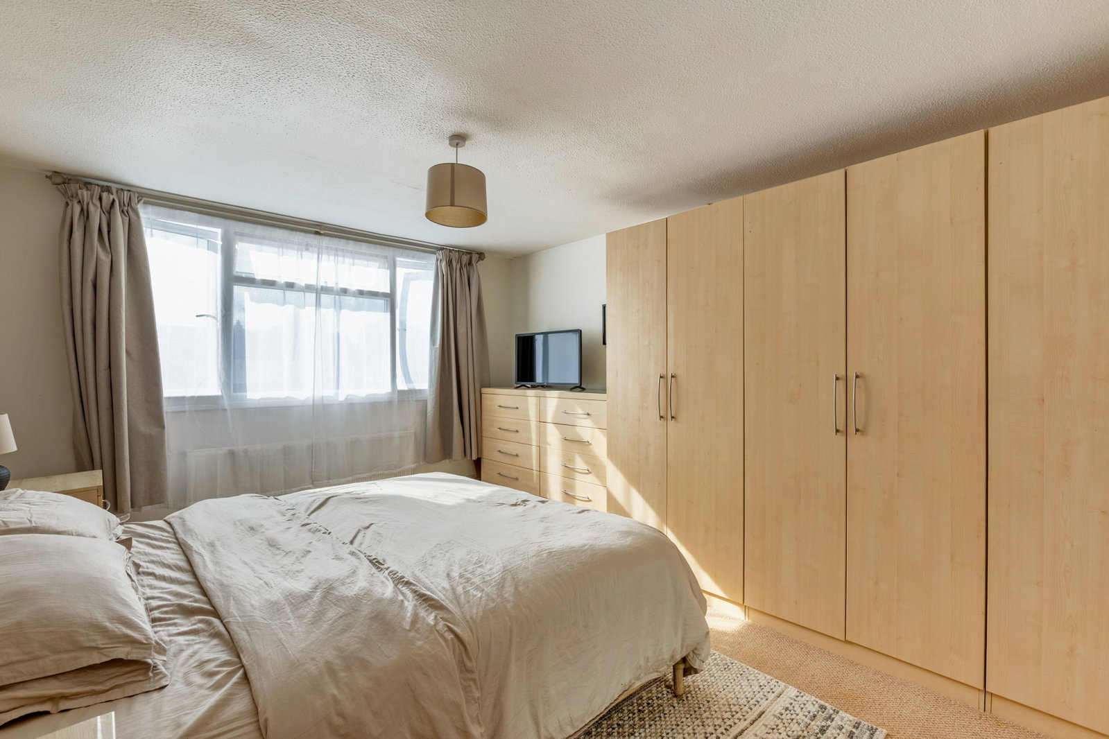 Semi Detached House for sale in Cheltenham, Stockton Close, Charlton Kings, GL53