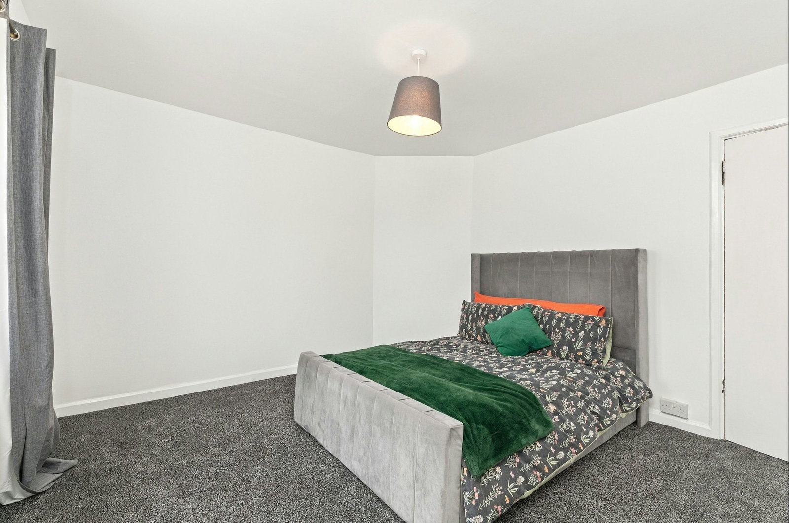 End Of Terrace House for sale in Castleford, Fryston Road, Castleford, WF10 3EP, 920 m²