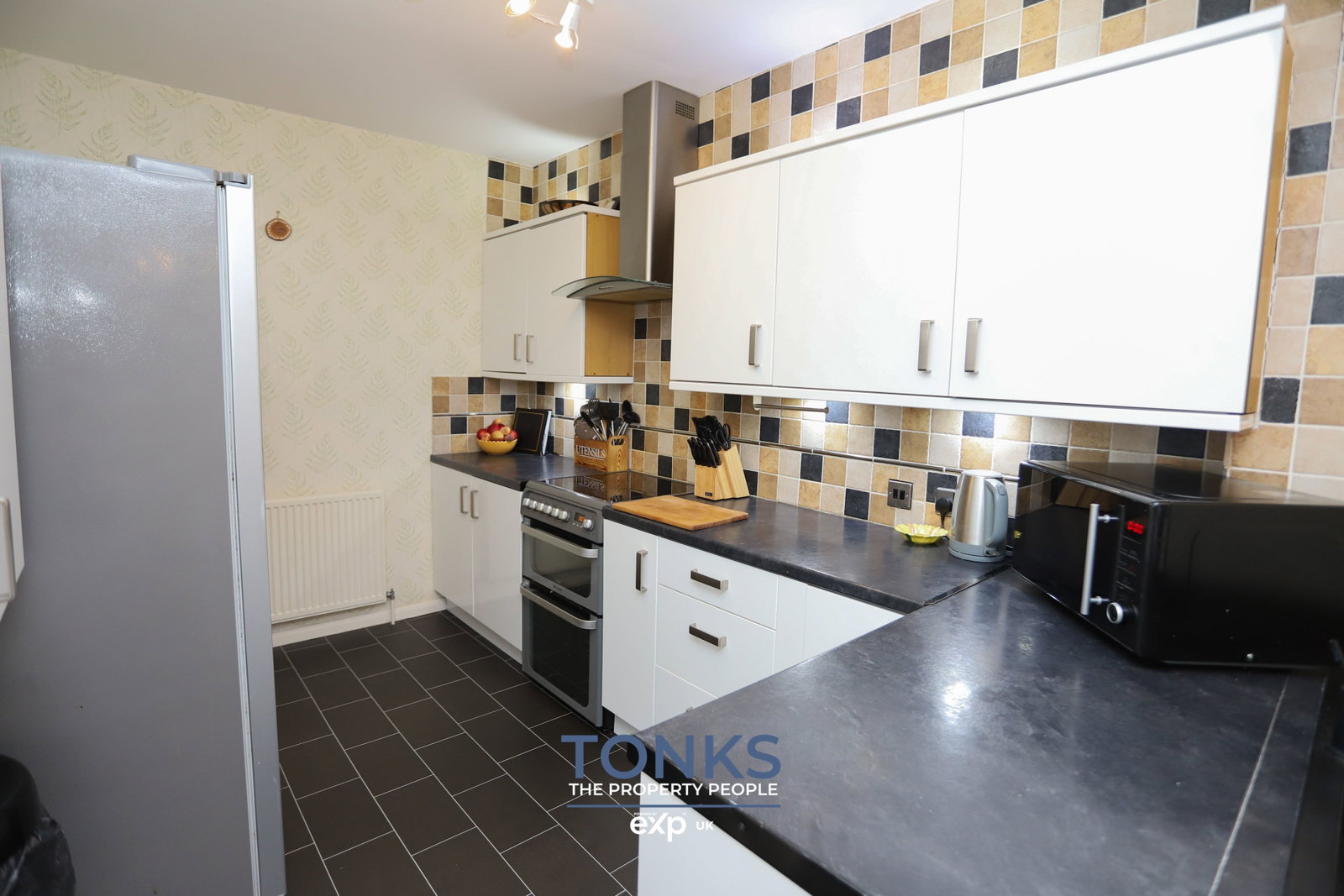 Semi Detached House for sale in Cradley Heath, Beauty Bank, Cradley Heath, B64 7HY