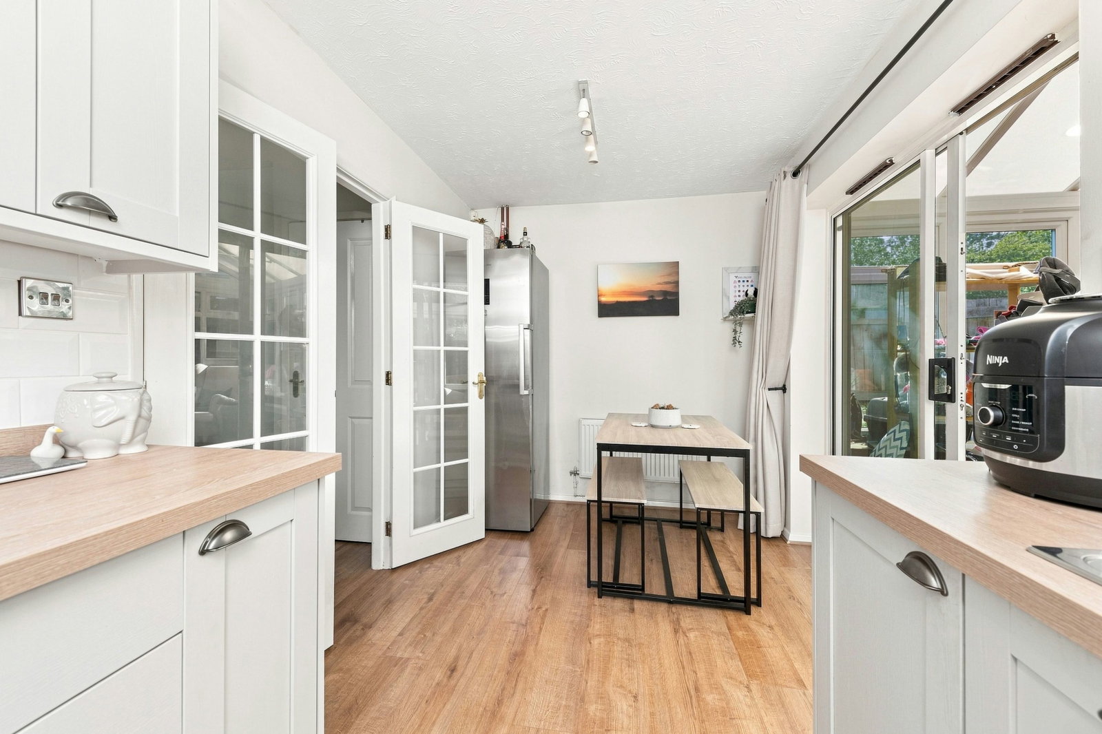 End Of Terrace House for sale in Leeds, Mead Grove, Leeds, LS15 9JS, 903 m²