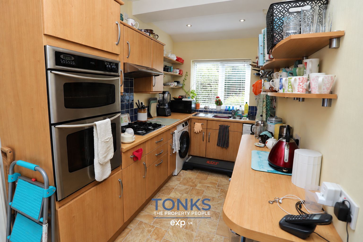 Semi Detached House for sale in Birmingham, Harts Green Road, Birmingham, B17 9TY