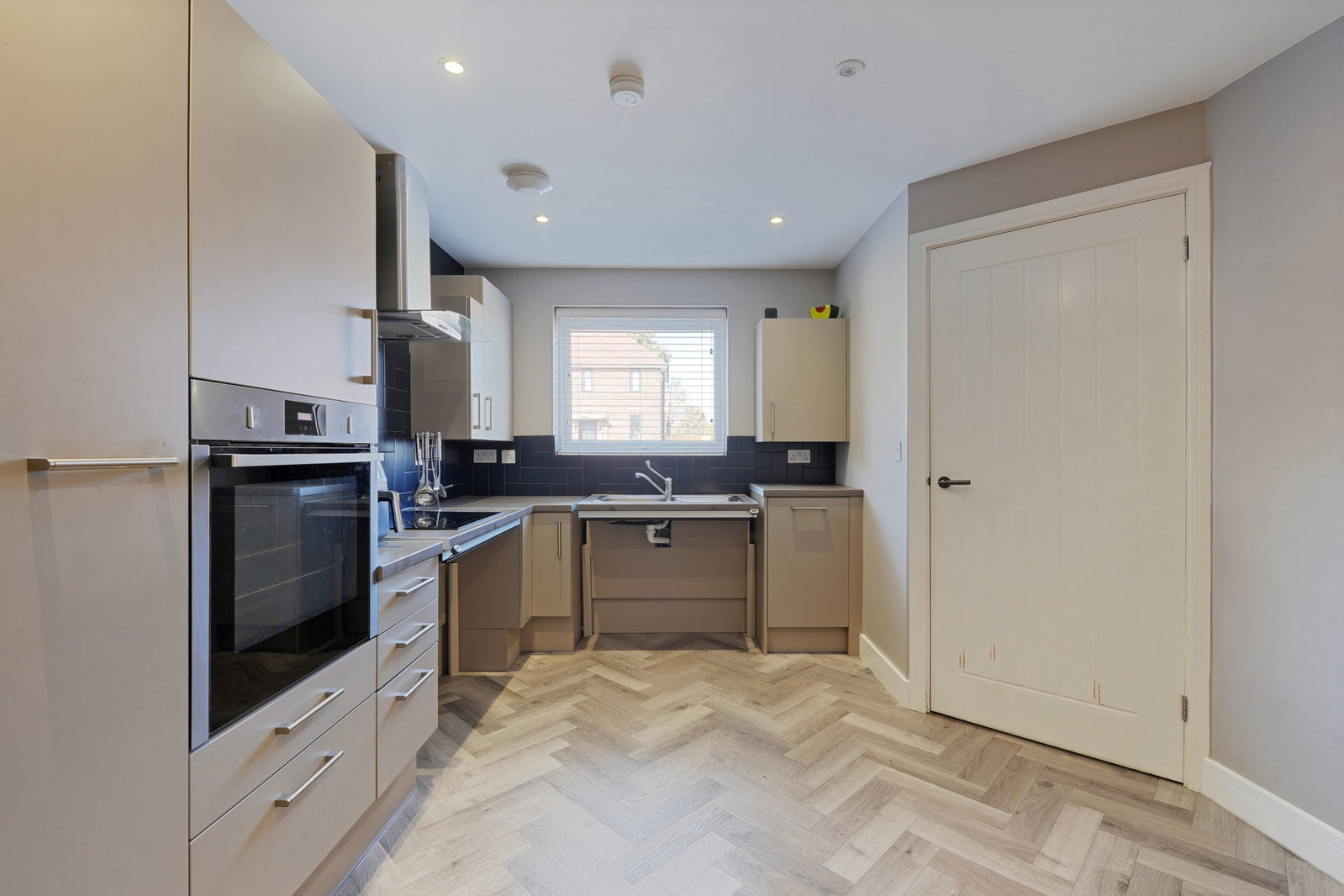 Semi Detached House for sale in Sheffield, Monteney Road, Sheffield, S5 9DU