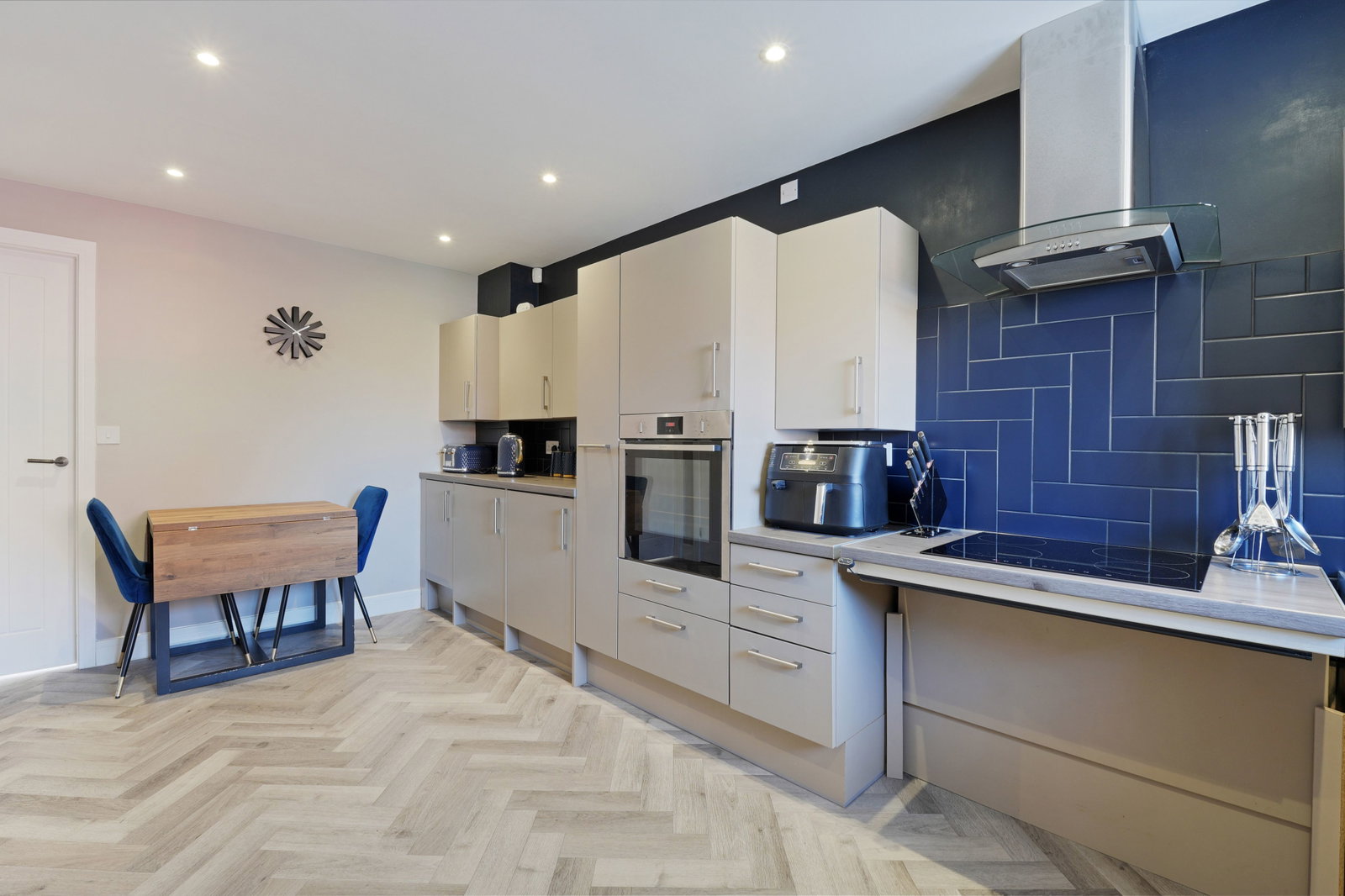 Semi Detached House for sale in Sheffield, Monteney Road, Sheffield, S5 9DU