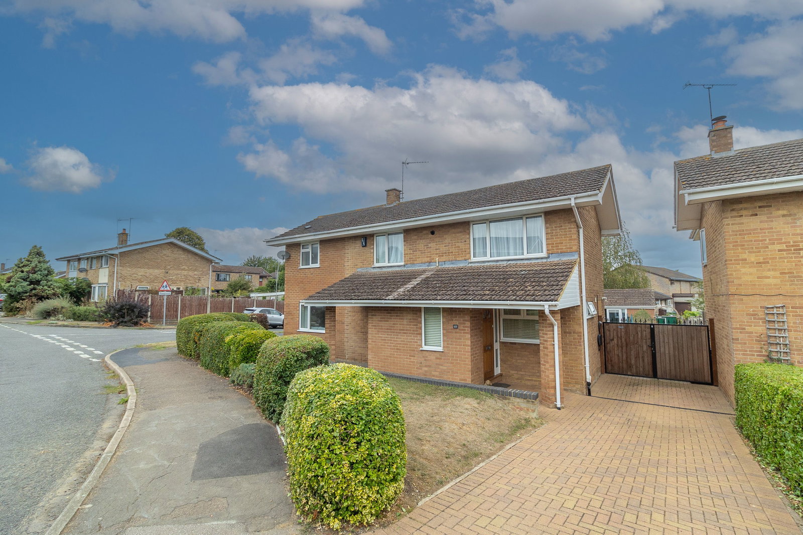 Detached House for sale in Towcester, Meadow View, Potterspury, Towcester, NN12 7PJ