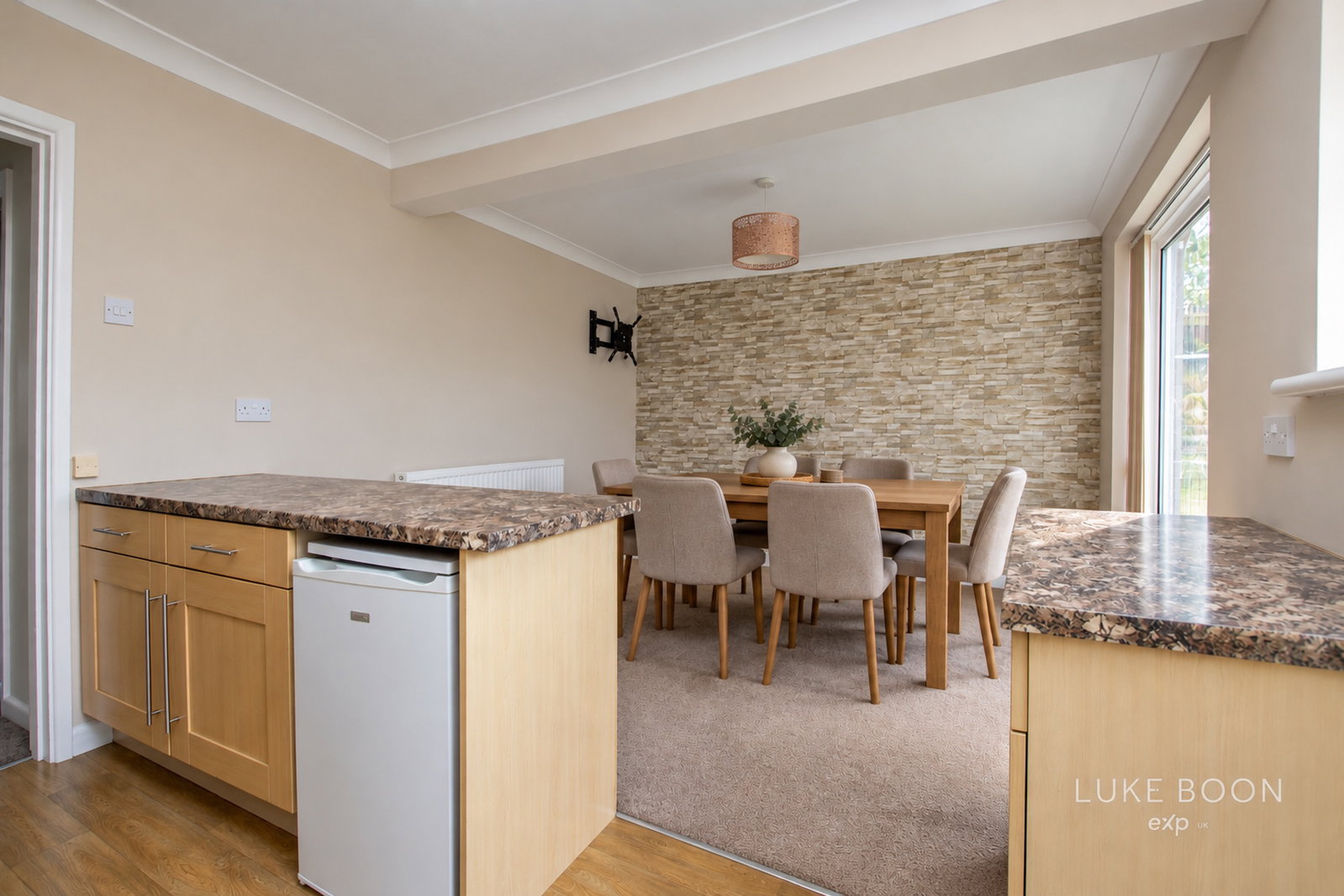 Semi Detached House for sale in Plymouth, Cherry Park, Plympton, PL7 1PF, 876 m²