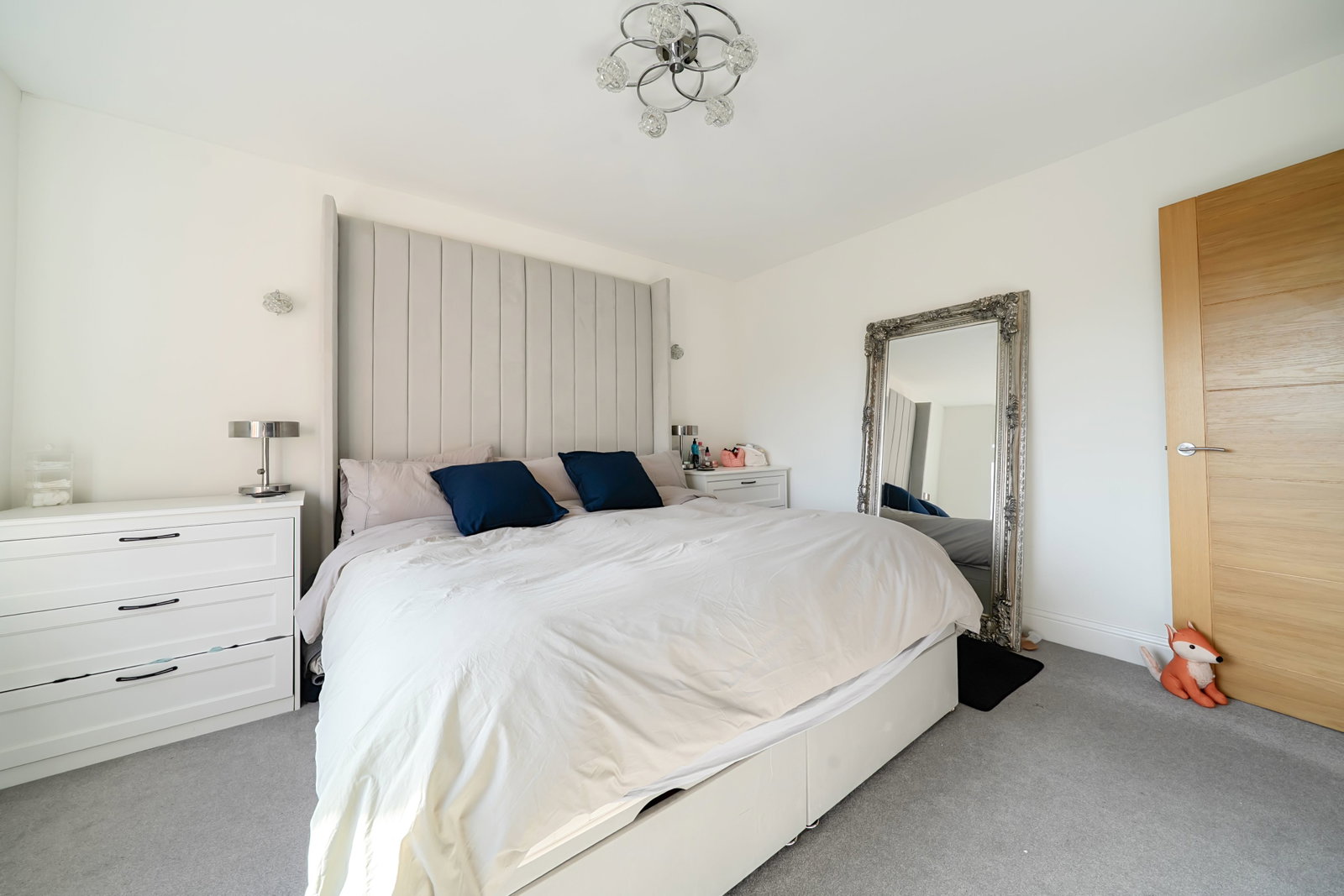 Detached House for sale in Bournemouth, Stunning Elmes Road House - Off Street Parking, 974 m²