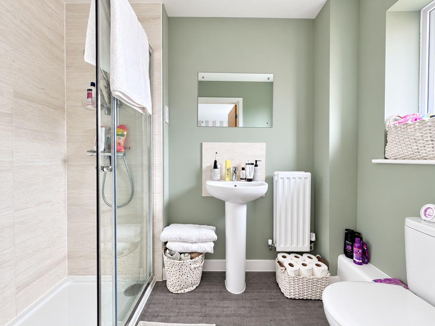 End Of Terrace House for sale in Gloucester, Brookes Close, Quedgeley, Gloucester, GL2 2JQ