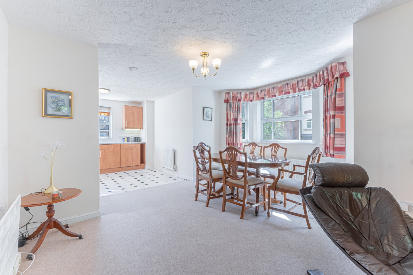 Apartment for sale in Solihull, Fazeley Close, Solihull, No Chain, 995 m²