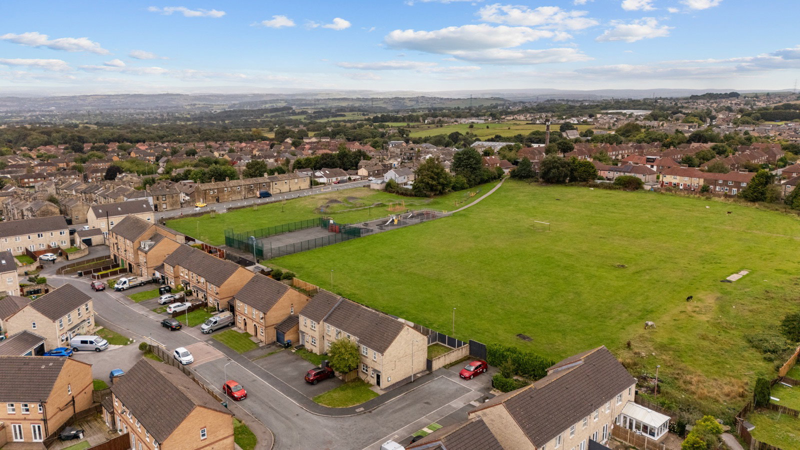 End Of Terrace House for sale in Bradford, Braine Croft, Bradford, BD6 2JF