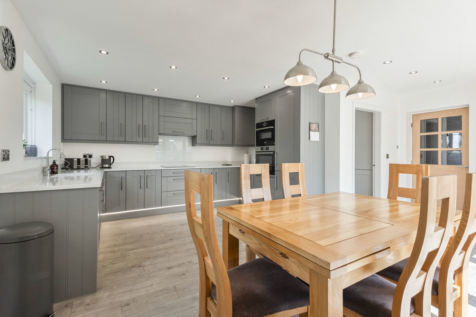 Bungalow in Castleford 5