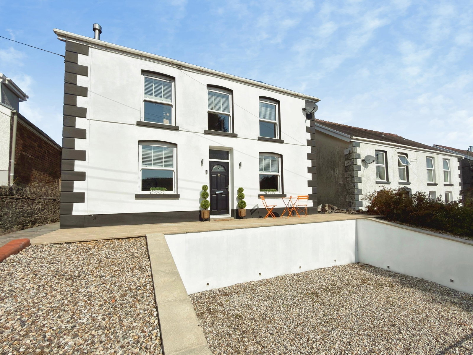 Detached House in Swansea