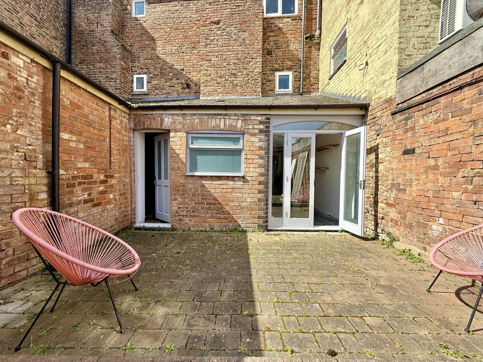 Apartment for sale in Gloucester, Southgate Street, Gloucester, GL1 1TX, 855 m²
