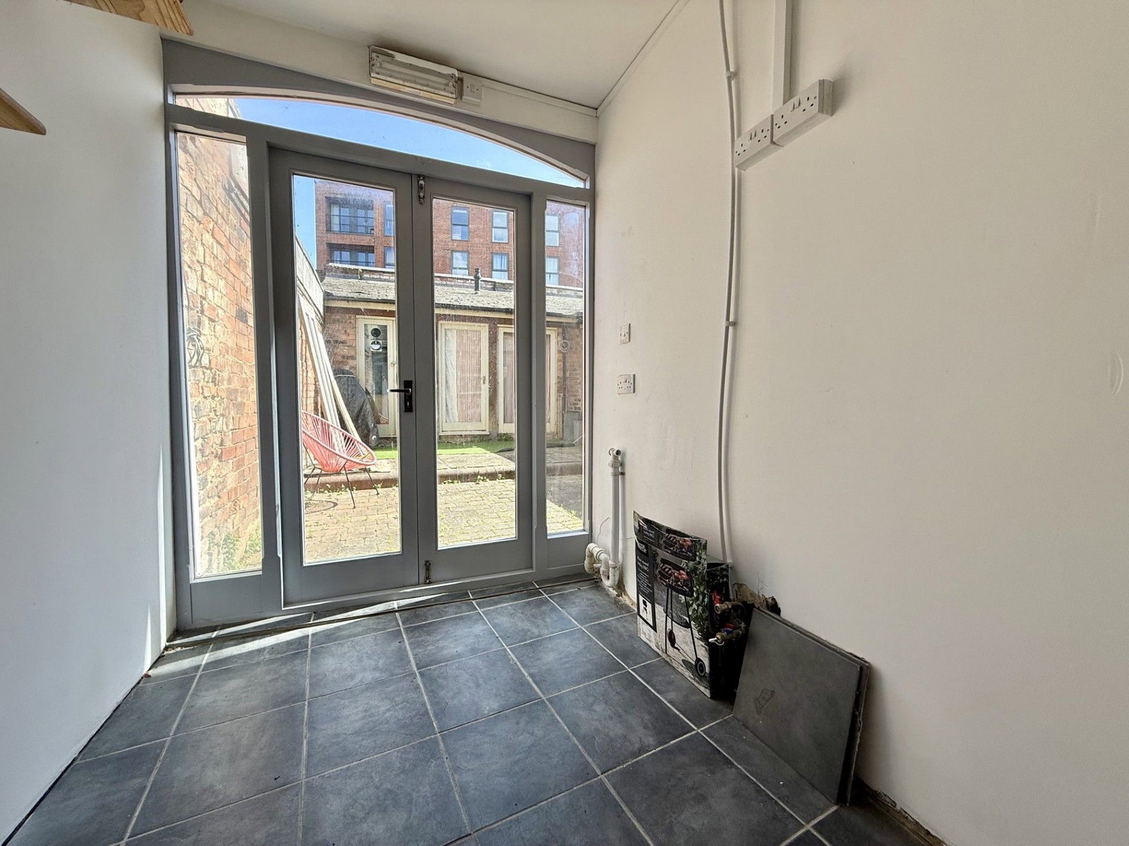 Apartment for sale in Gloucester, Southgate Street, Gloucester, GL1 1TX, 855 m²