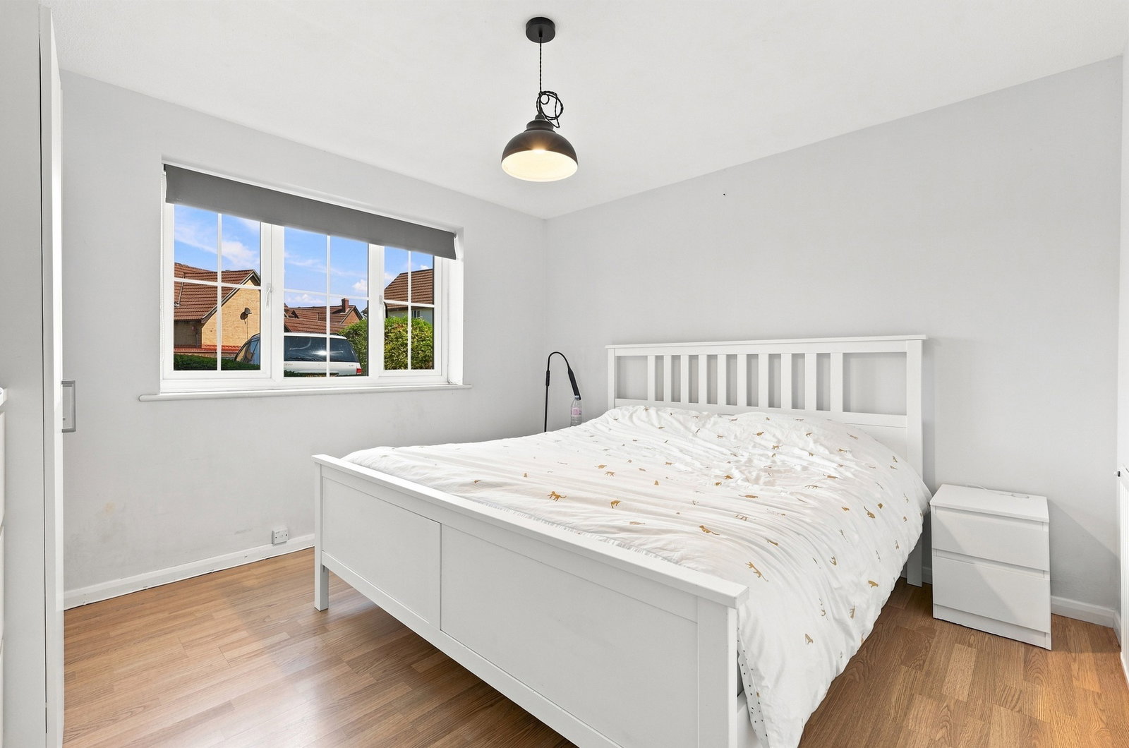 Flat for sale in Basildon, Box Close, Laindon, Basildon, SS15, 438 m²