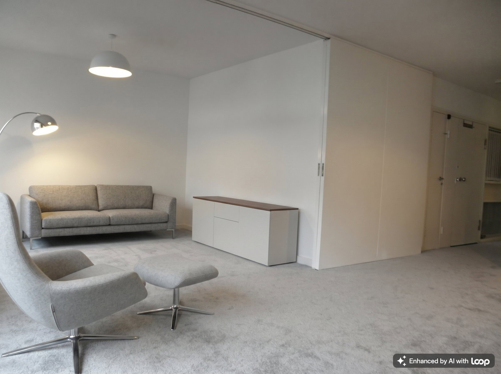 Apartment for sale in London, Andrewes House Barbican EC2, 775 m²