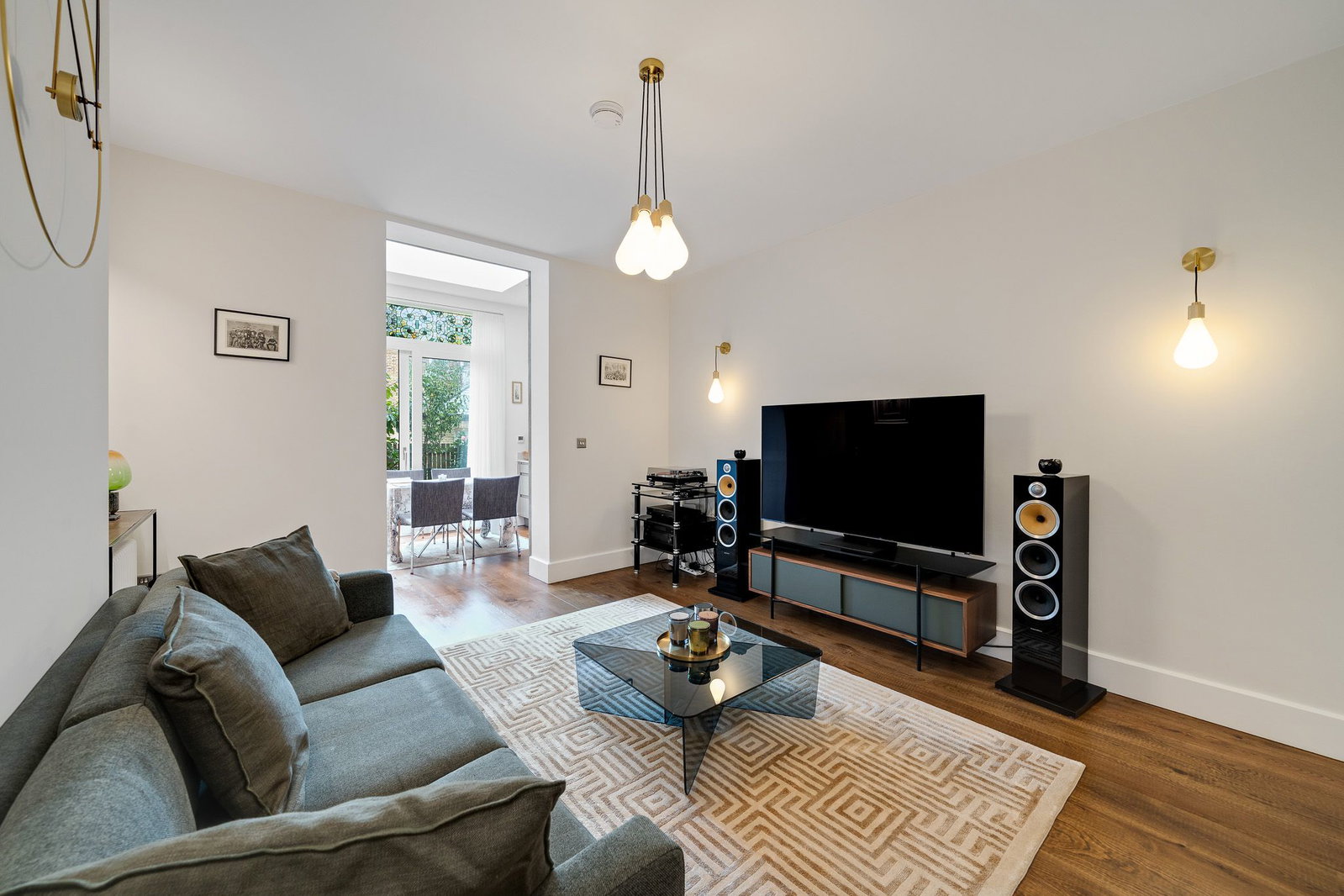 Flat for sale in London, Wellesely Road, Woolwich, SE18 4AX, 545 m²