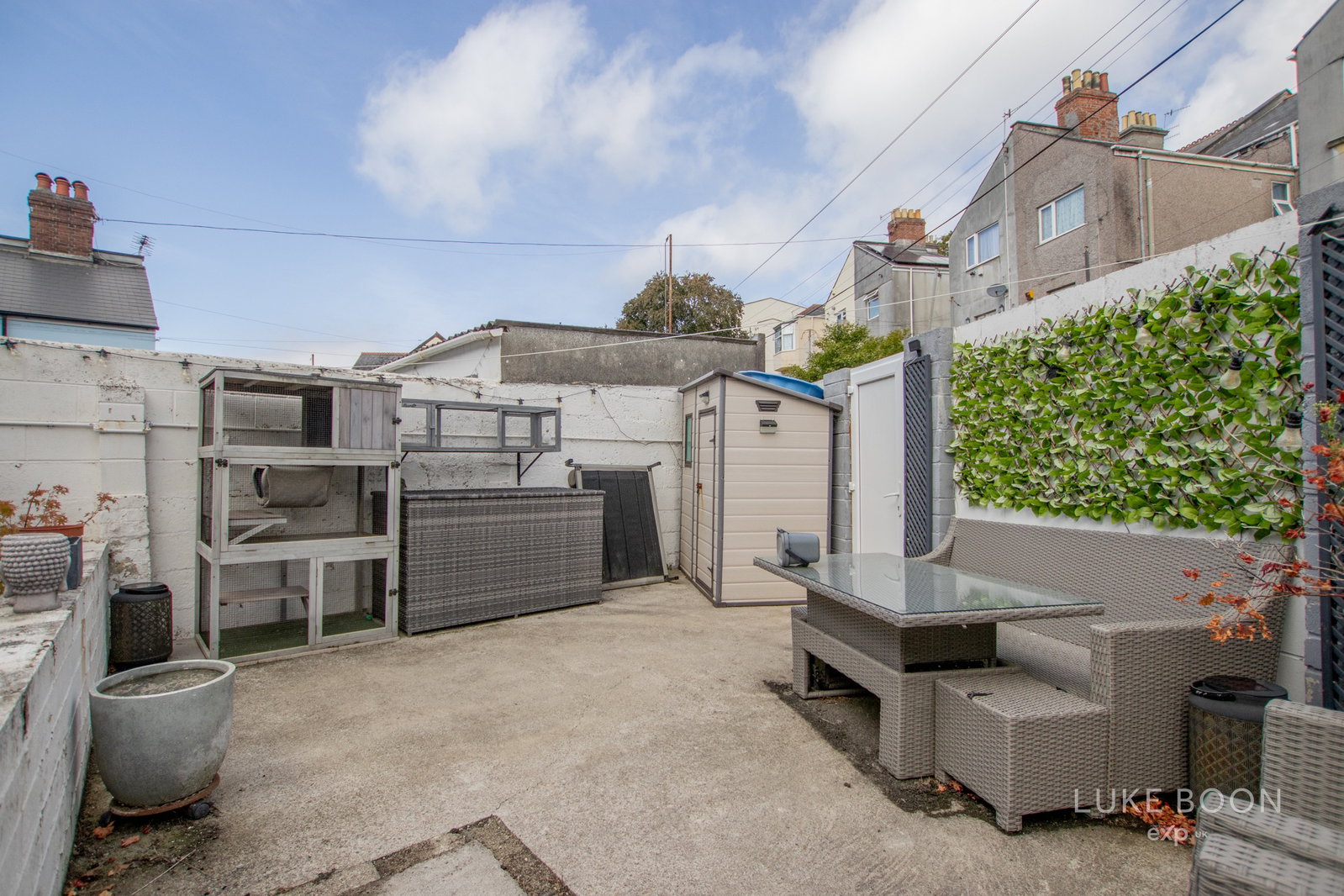 Terraced House for sale in Plymouth, St. Barnabas Terrace, Stoke, PL1 5NN, 1040 m²