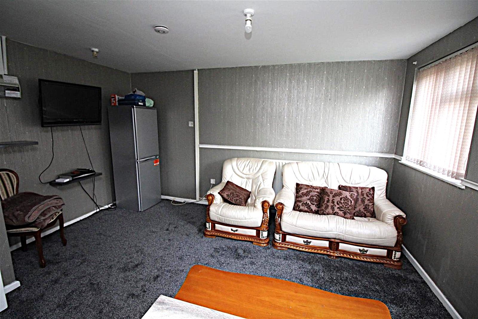 Terraced House in Dudley 5