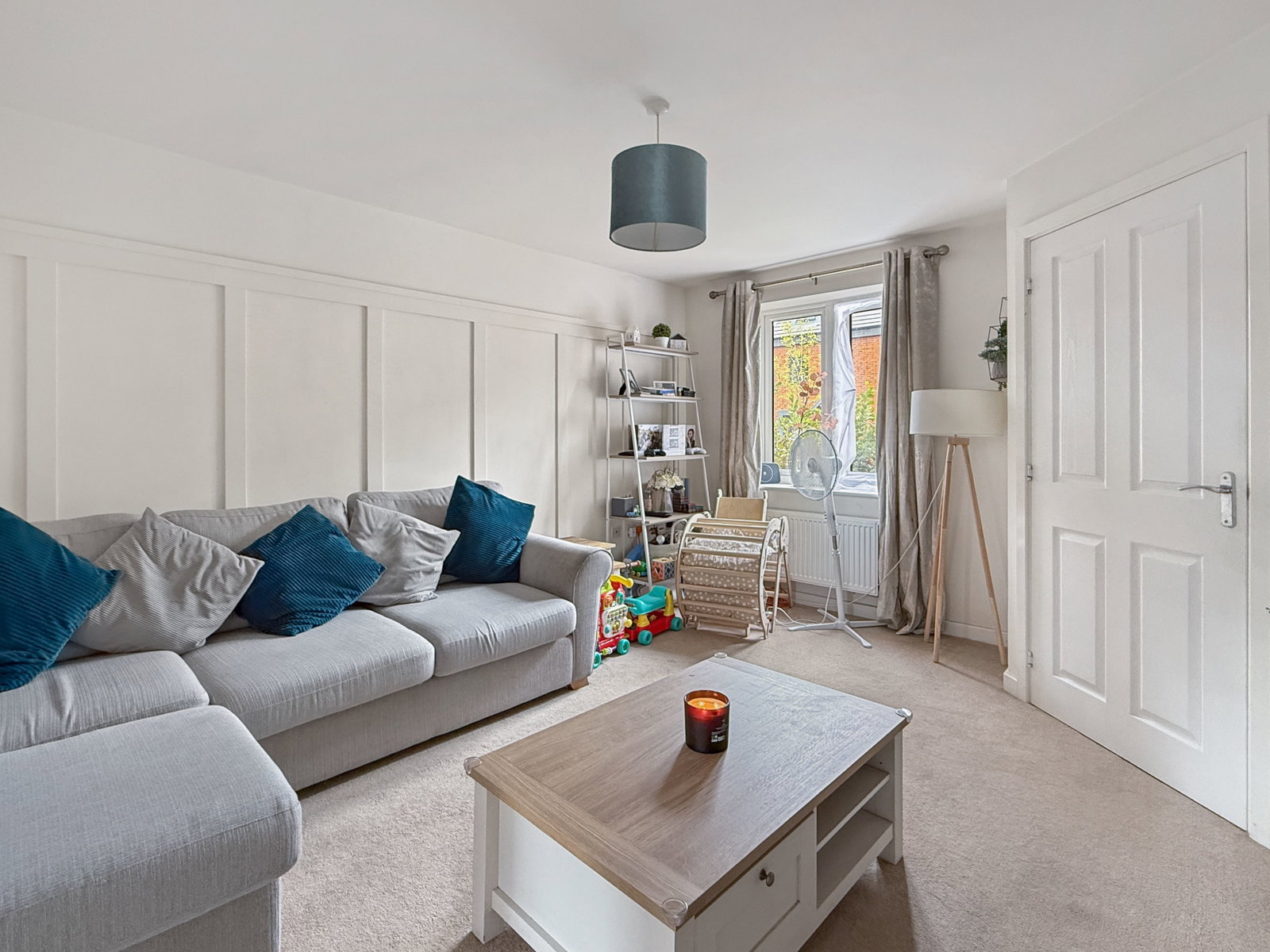 Semi Detached House in Telford 5