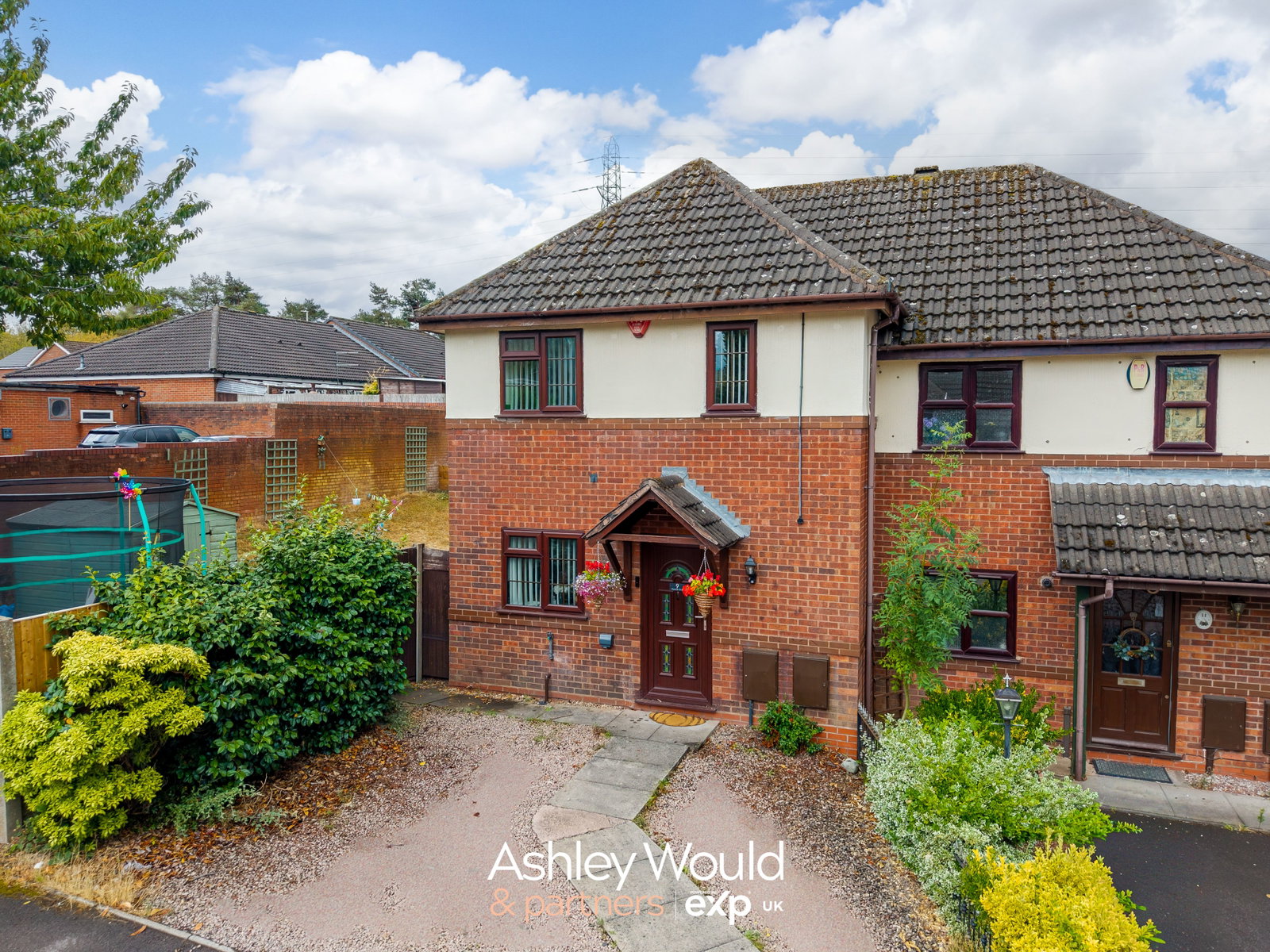 Semi Detached House for sale in Dudley, Pearce Close, Dudley, DY1 2LX