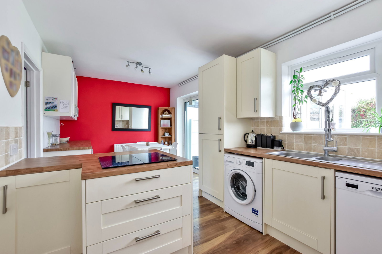 Semi Detached House for sale in Watford, Orbital Crescent, Watford, WD25 0HA, 954 m²