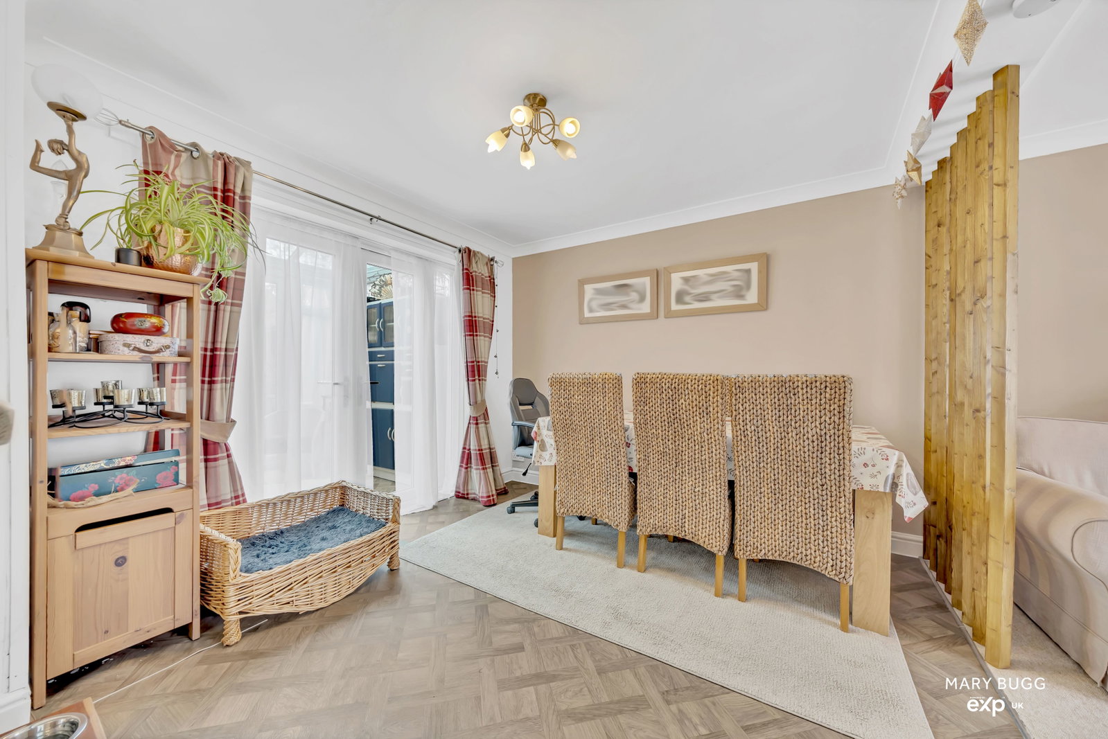 Terraced House for sale in Chelmsford, Pryors Road, Galleywood, Chelmsford, CM2 8SA