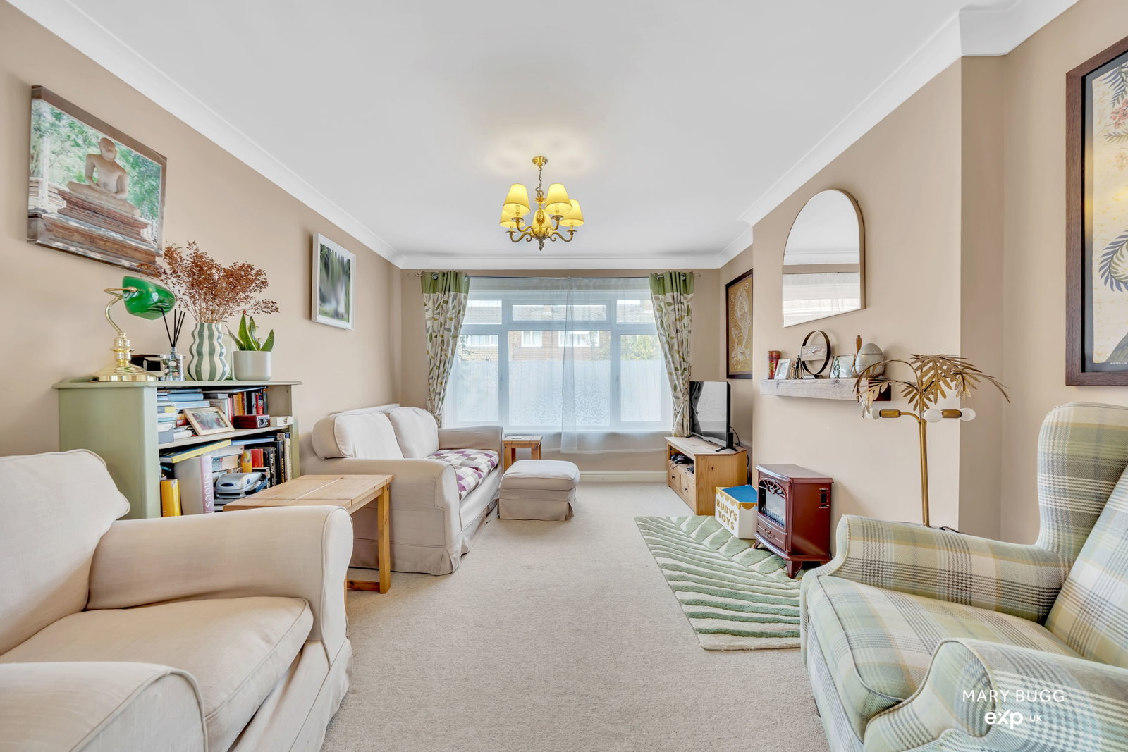 Terraced House for sale in Chelmsford, Pryors Road, Galleywood, Chelmsford, CM2 8SA