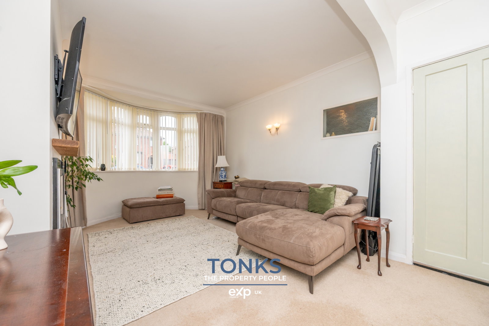 Semi Detached House for sale in Halesowen, Willowsbrook Road, Halesowen, B62 9RG