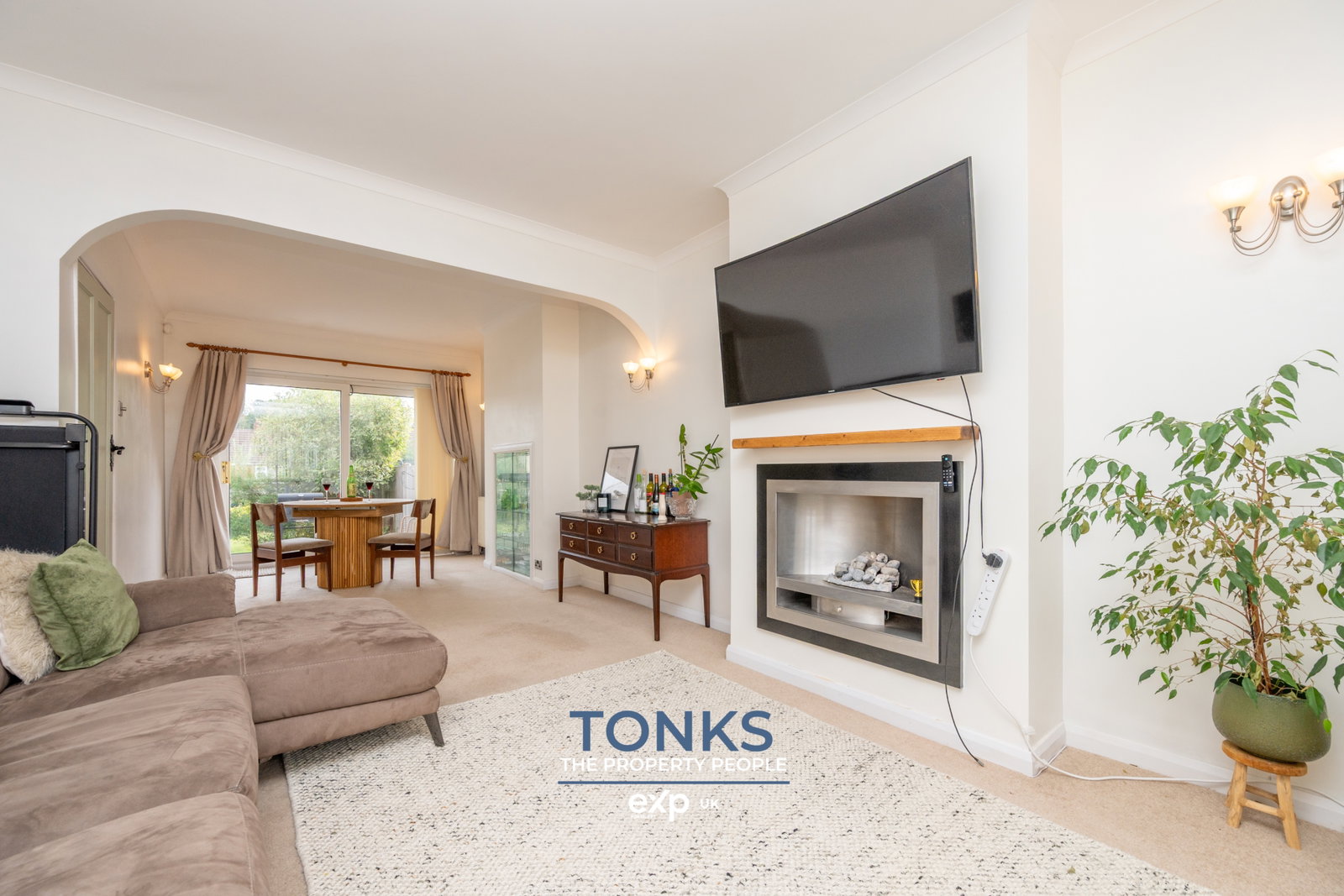 Semi Detached House for sale in Halesowen, Willowsbrook Road, Halesowen, B62 9RG