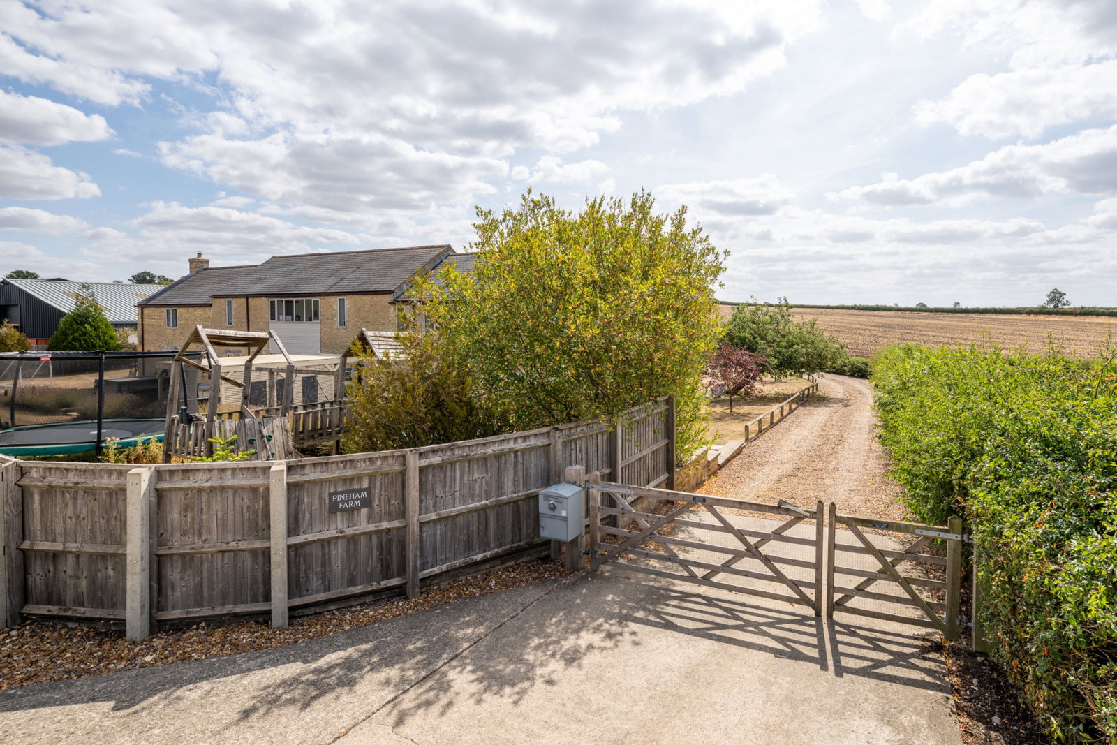 Detached House for sale in Milton Keynes, Haversham, Milton Keynes, MK19