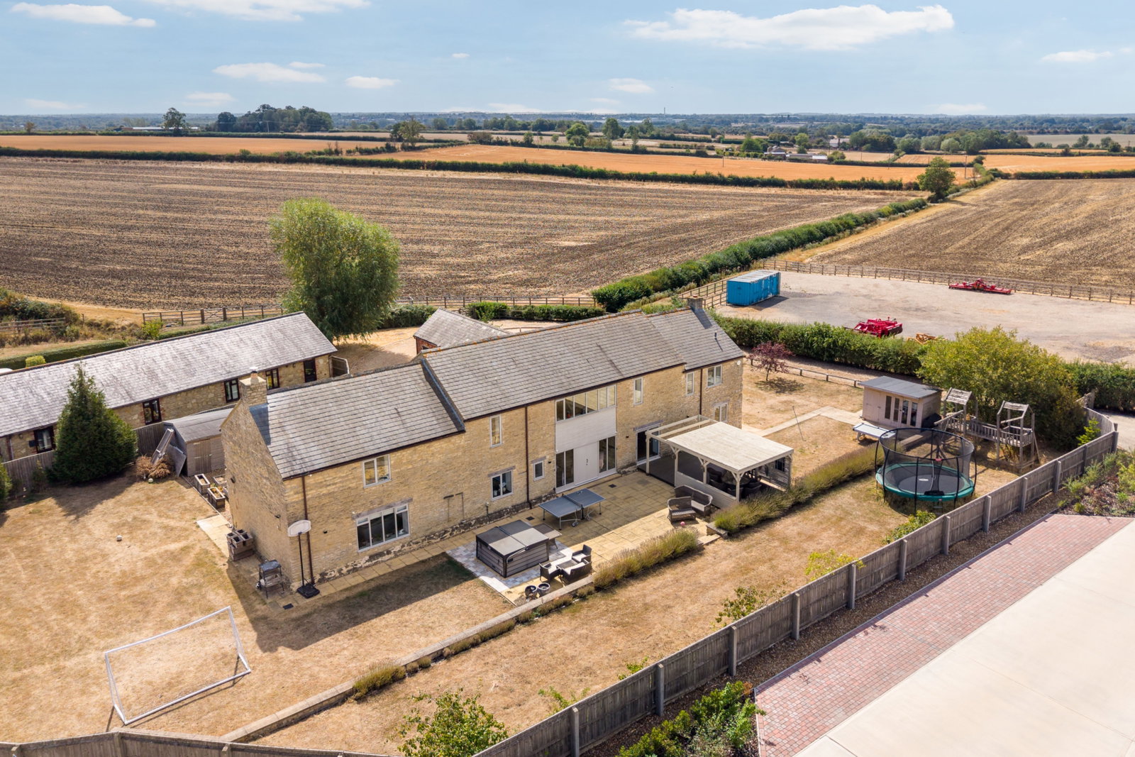 Detached House for sale in Milton Keynes, Haversham, Milton Keynes, MK19