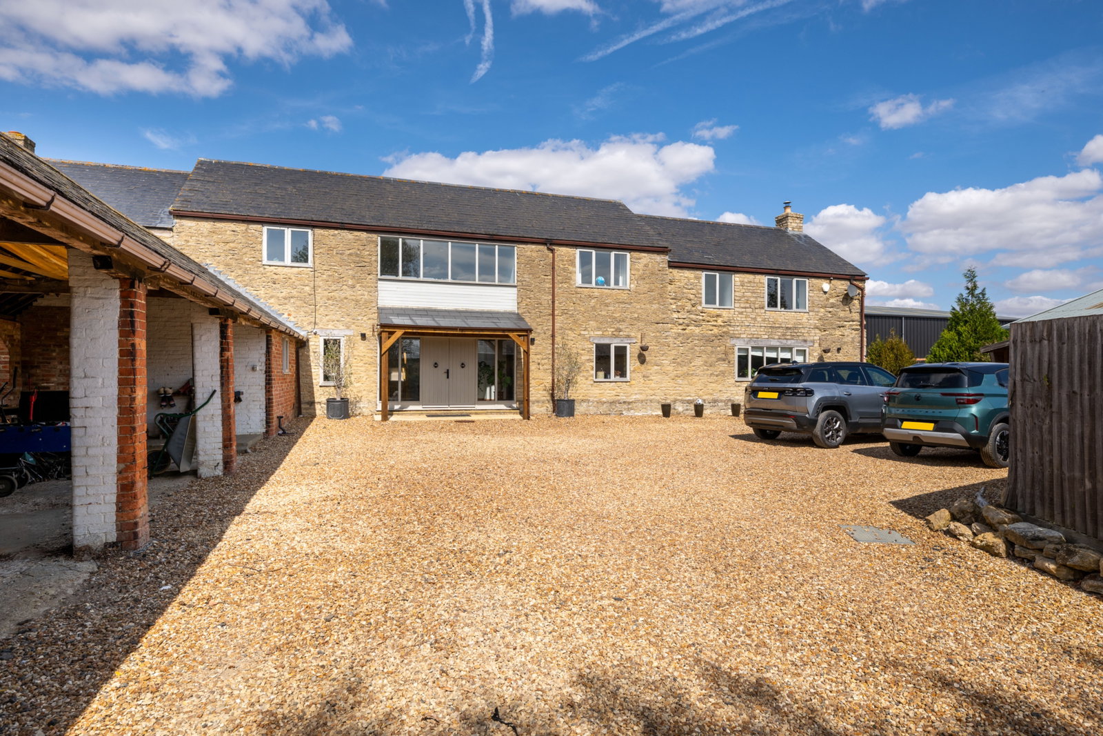 Detached House for sale in Milton Keynes, Haversham, Milton Keynes, MK19