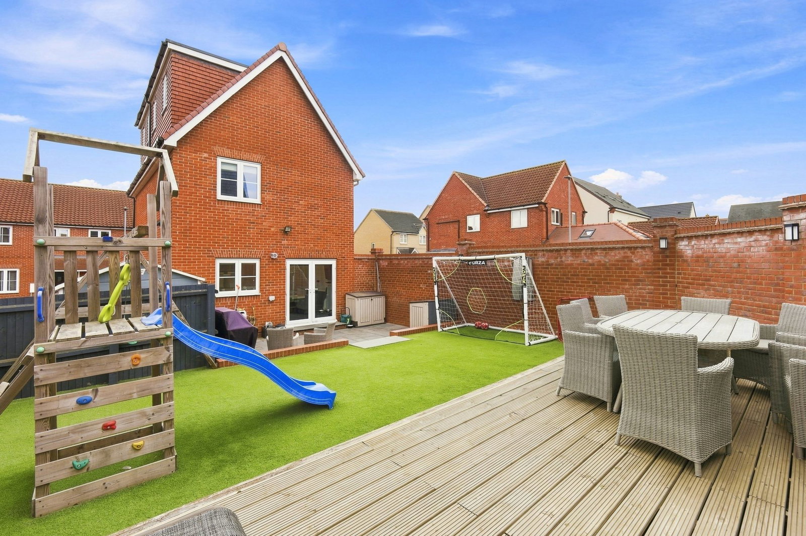 Detached House for sale in Basildon, Bruton Link, Dunton Fields, Basildon, SS15 6LD