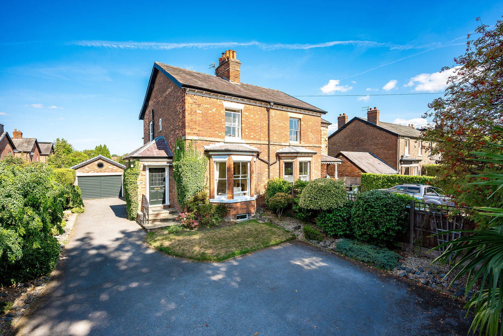 Semi Detached House for sale in Wilmslow, Gravel Lane, Wilmslow, Cheshire, SK9 6LA, 2487 m²