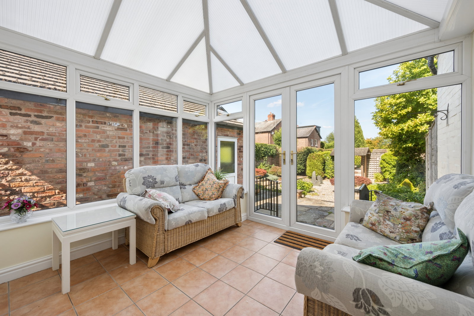 Semi Detached House for sale in Wilmslow, Gravel Lane, Wilmslow, Cheshire, SK9 6LA, 2487 m²