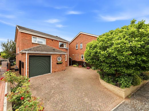 Detached House in Doncaster 2