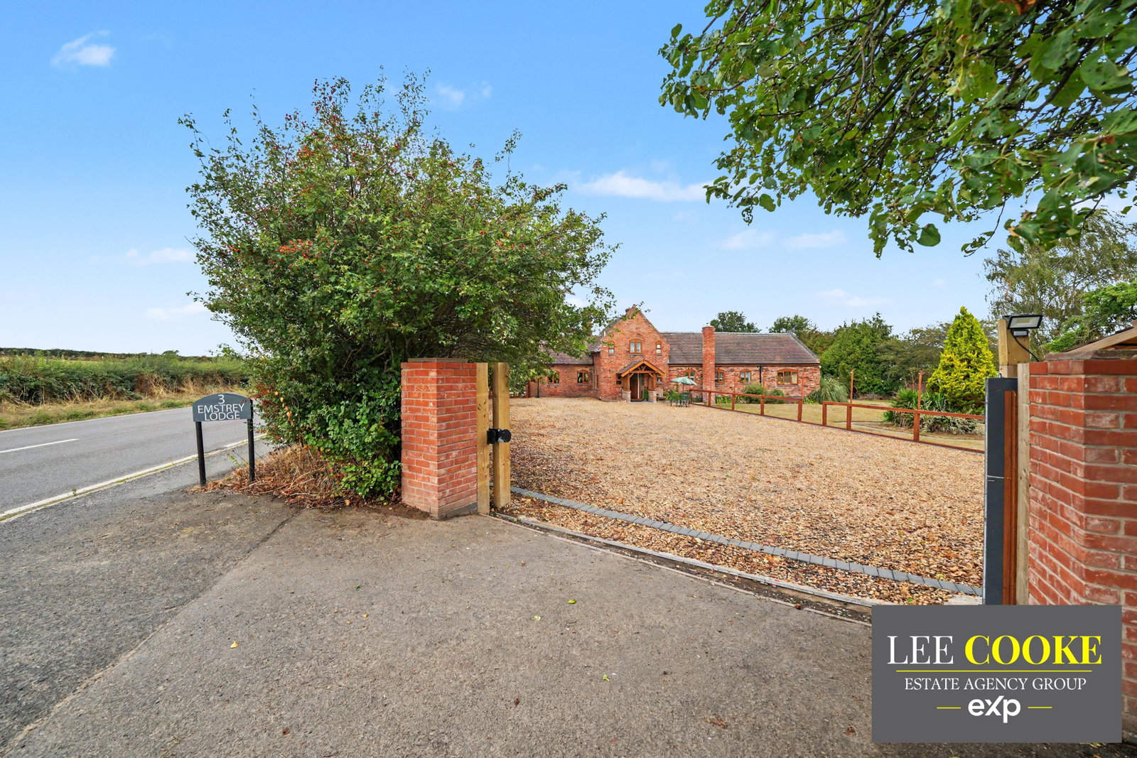 Detached House for sale in Shrewsbury, Emstrey Lodge, Atcham, Shrewsbury, SY5 6QP